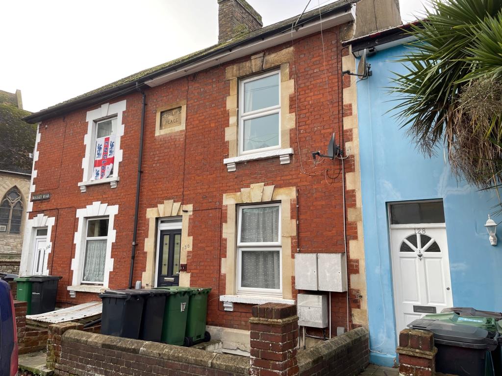 Lot: 115 - FREEHOLD INVESTMENT OF TWO MAISONETTES - 